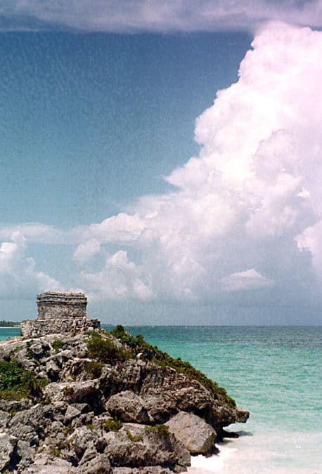 tulum mexico caribbean sea white cloud viva mexico