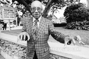 Eubie Blake playing "air piano"