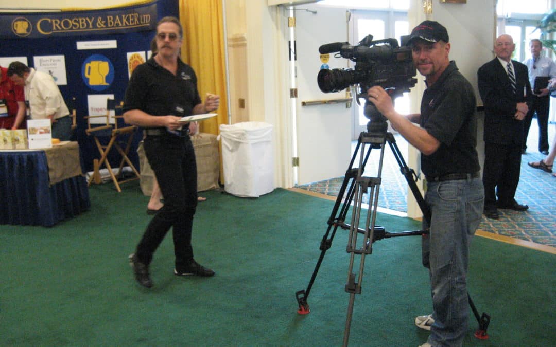 tripod DP Mark Schulze at Beer Festival, Town & Country Hotel, 2008